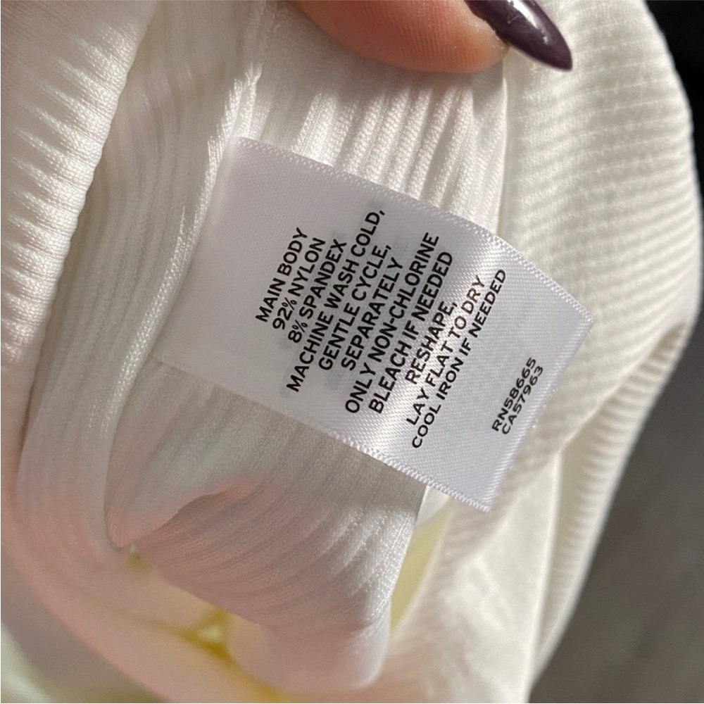 BP Ribbed White Tank Top - Picture 4 of 4